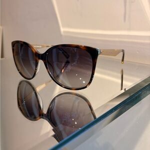 Marc Jacobs cat-eye sunglasses tortoiseshell brown gradient lenses